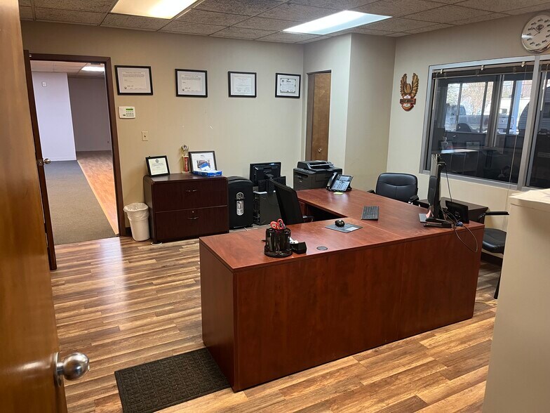 More Photos Of 7370 N Ridge Rd, Madison General Retail For Lease