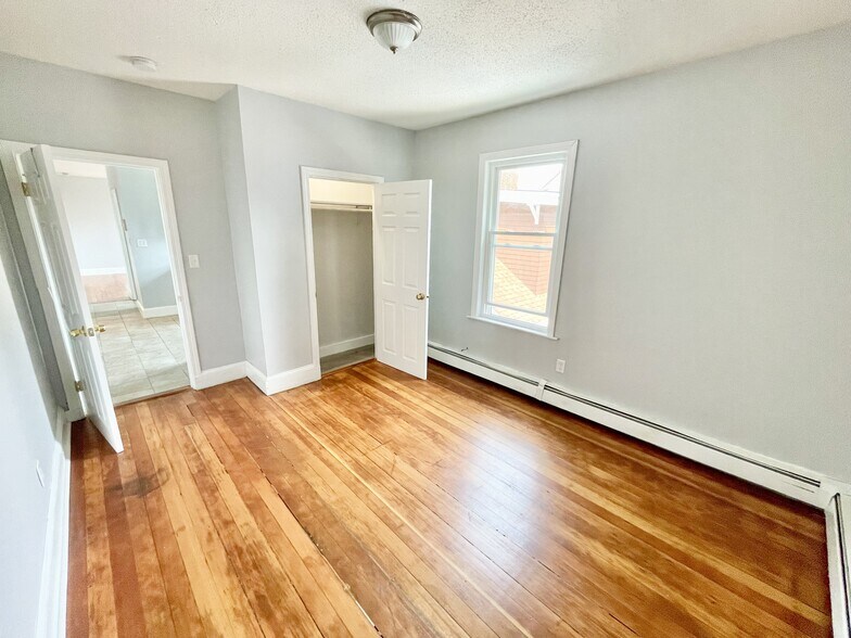 More Photos Of 87 Webster St, Haverhill Apartments For Sale
