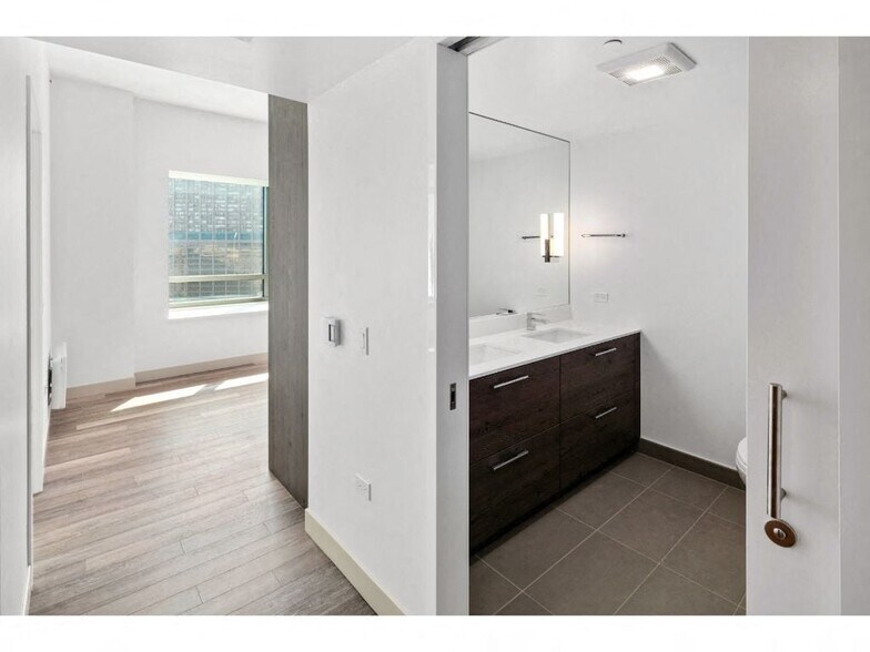 More Photos Of 1177 Market St, San Francisco Apartments For Lease