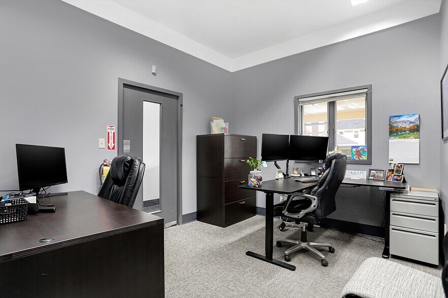 More Photos Of 615 Russell Ave, Indianapolis Medical For Sale