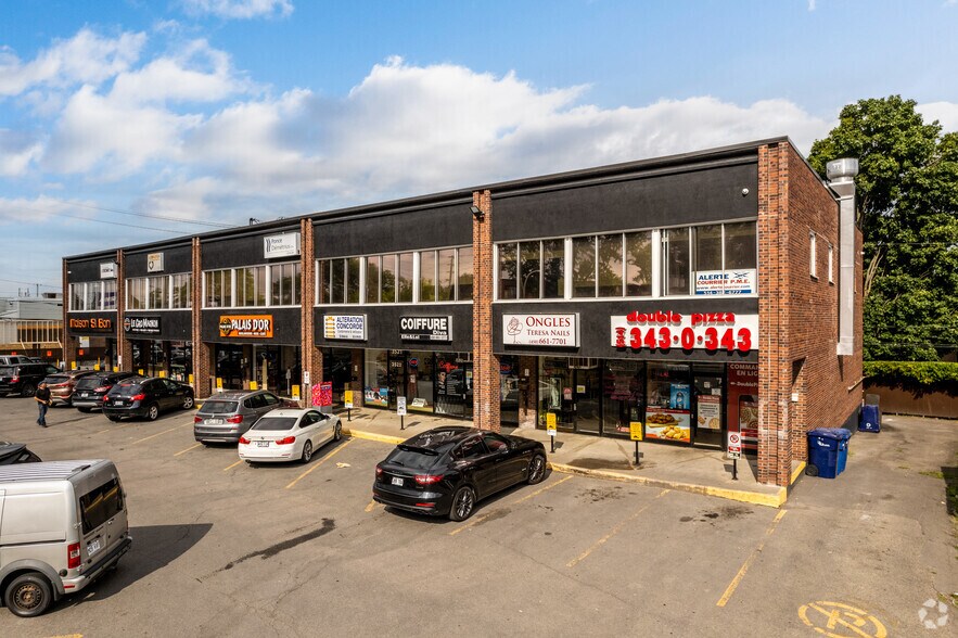 Primary Photo Of 3505-3533 Boul de la Concorde E, Laval Storefront Retail Office For Lease