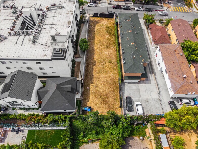 More Photos Of 2113 W Court St, Los Angeles Land For Sale
