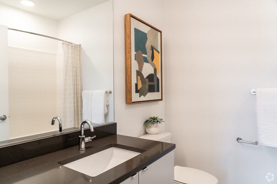 More Photos Of 10306 SE Main St, Milwaukie Apartments For Lease