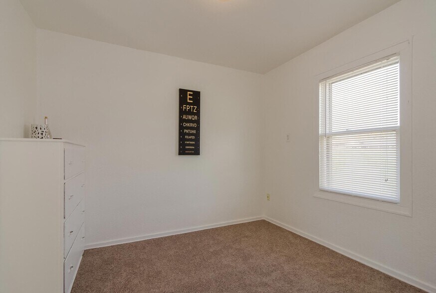 More Photos Of 1109 N Scott Ave, Belton Apartments For Sale