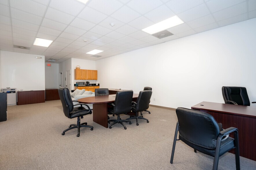More Photos Of 3901 Mary Eliza Trce NW, Marietta Medical For Lease