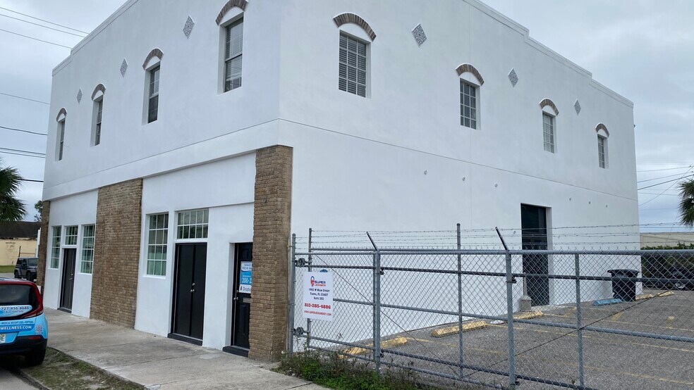 More Photos Of 1902 W Main St, Tampa Office For Lease