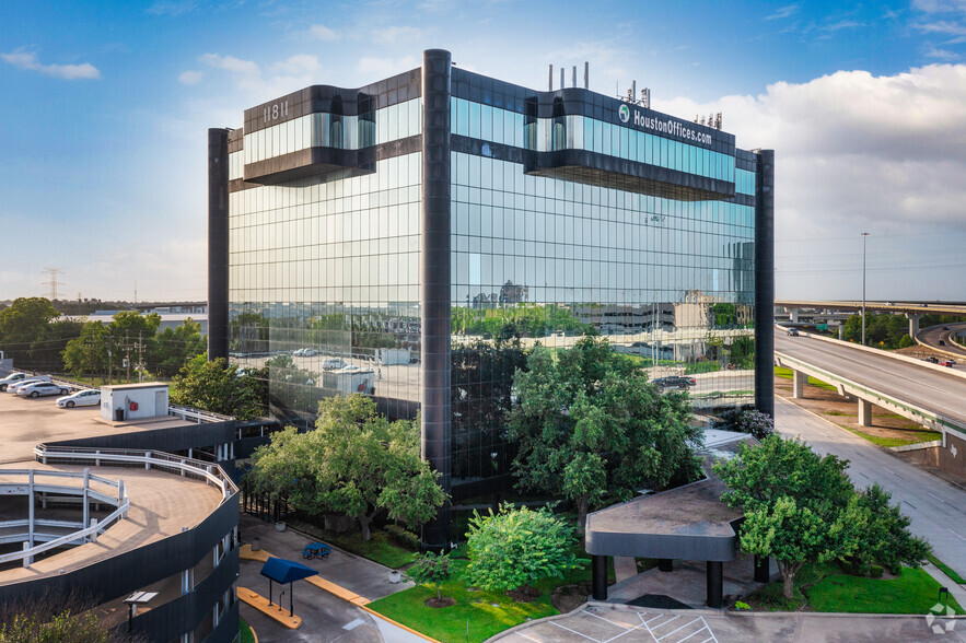 Primary Photo Of 11811 North Freeway, Houston Coworking Space