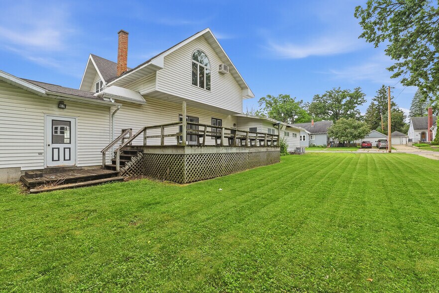 More Photos Of 181 S Main St, Markesan Office Residential For Sale