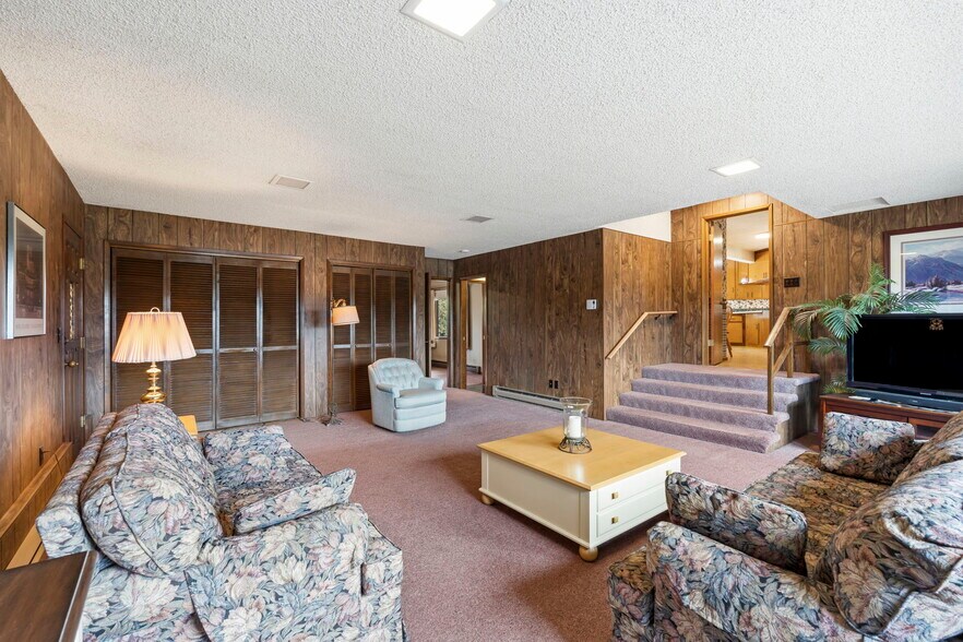 More Photos Of 1553 Bishop Rd, Chehalis Flex For Sale