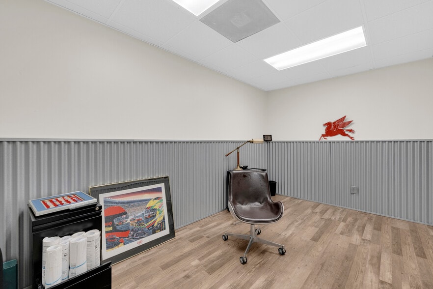 More Photos Of 221 55th St NE, Fort Payne Manufacturing For Sale