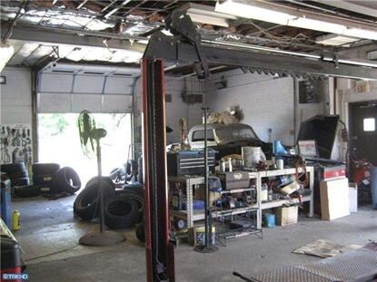 More Photos Of 72 Berlin Rd, Stratford Auto Repair For Sale