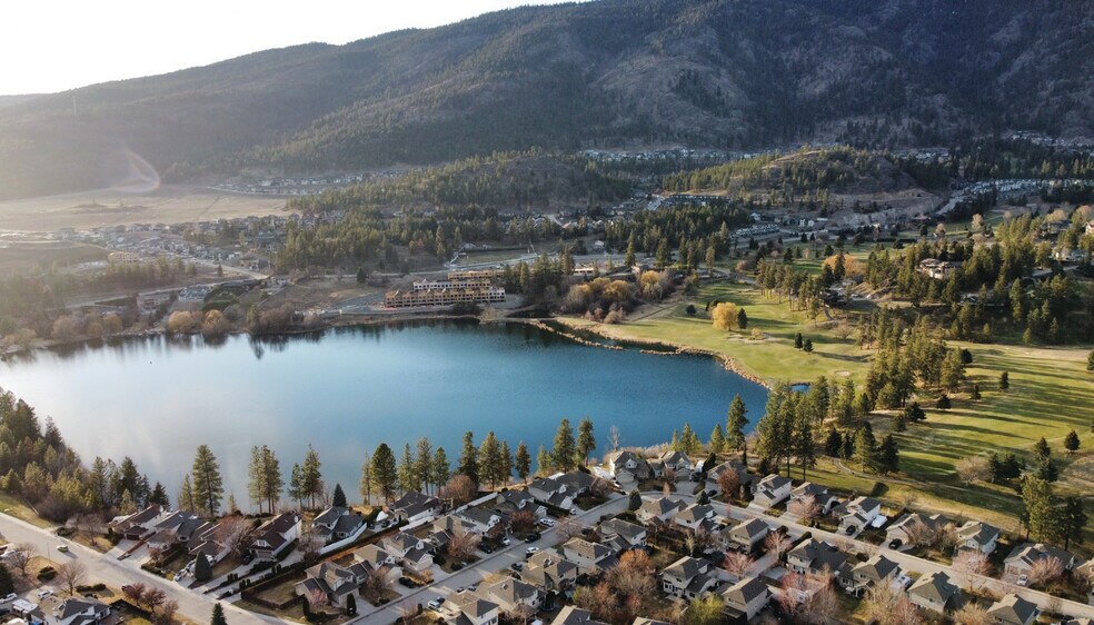 More Photos Of 2437 Main St, West Kelowna Storefront Retail Residential For Sale