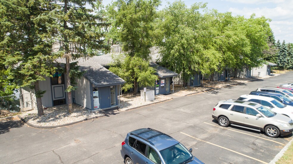 More Photos Of 872-882 S Grove St, Ypsilanti Office For Lease