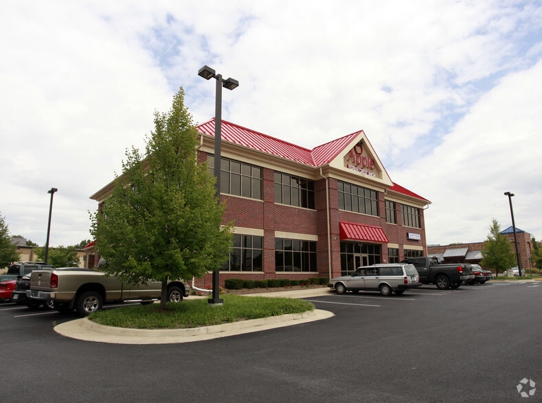 More Photos Of 1850 S Loudoun St, Winchester Office For Lease