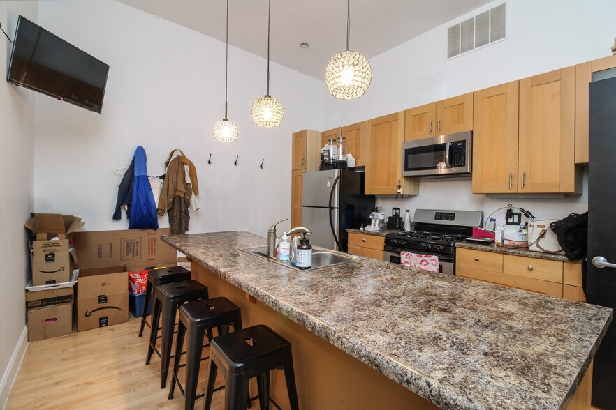 More Photos Of , Marietta General Retail For Sale