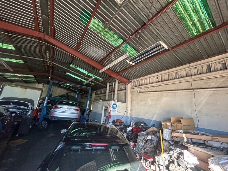 More Photos Of 14 Front St, Salinas Industrial For Sale