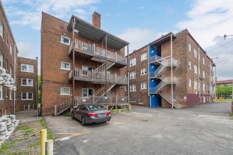 More Photos Of 14120 Superior Rd, Cleveland Multifamily For Sale