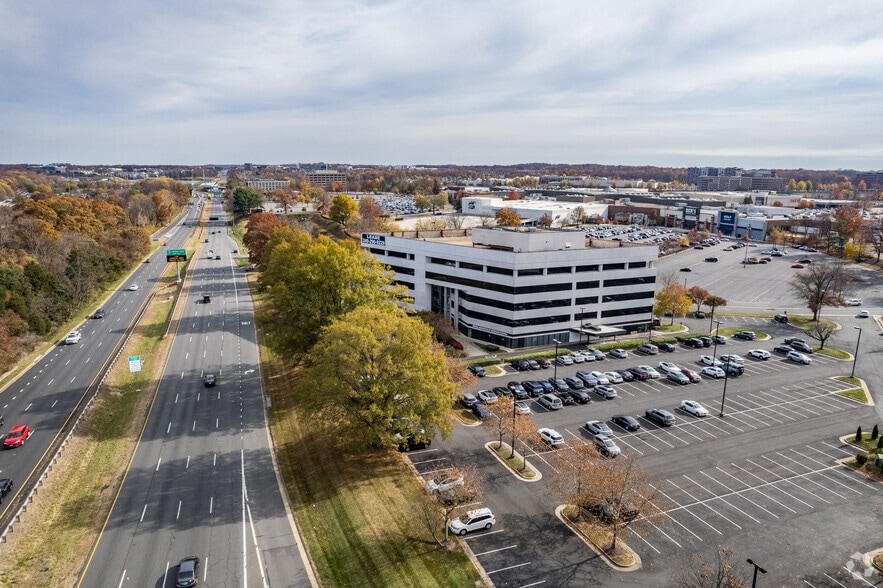 More Photos Of 12011 Lee Jackson Memorial Hwy, Fairfax Medical For Lease