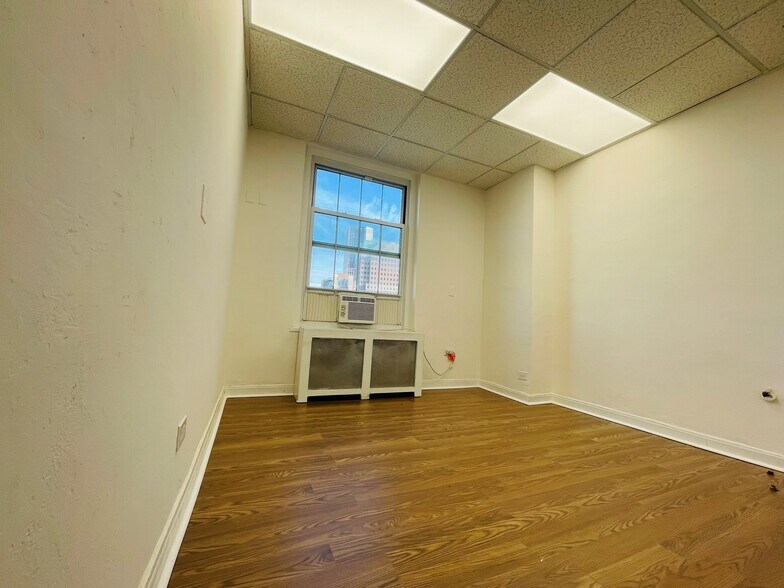More Photos Of 142-144 Joralemon St, Brooklyn Medical For Lease