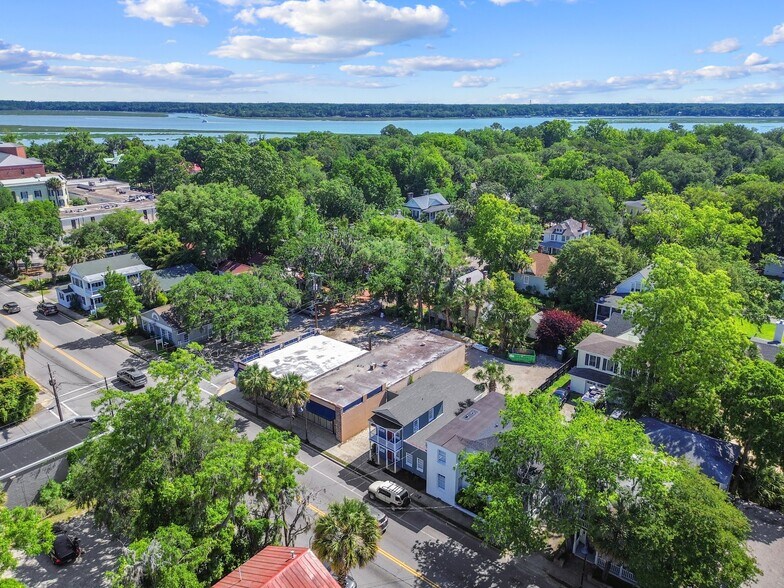 More Photos Of 609 Carteret St, Beaufort Storefront Retail Residential For Lease