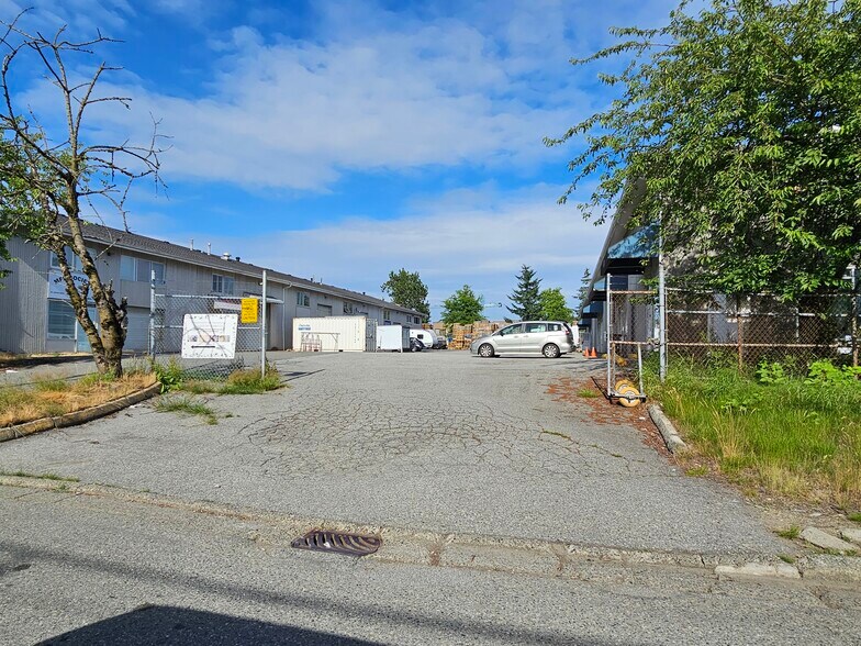More Photos Of 11538 132A St, Surrey Industrial For Sale