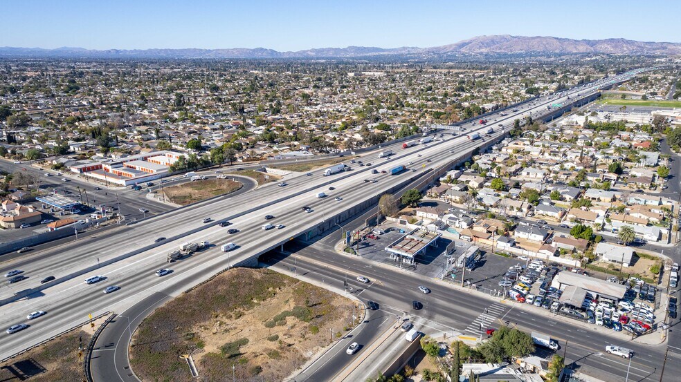 More Photos Of 13243 Osborne St, Arleta Land For Lease