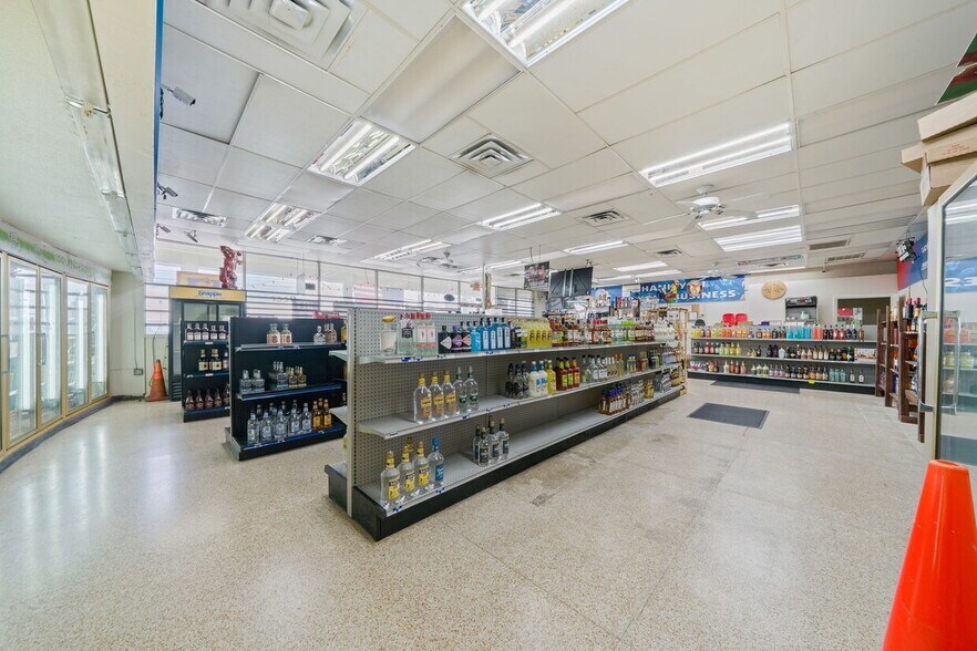 More Photos Of 6325 Bandera Rd, San Antonio Convenience Store For Sale