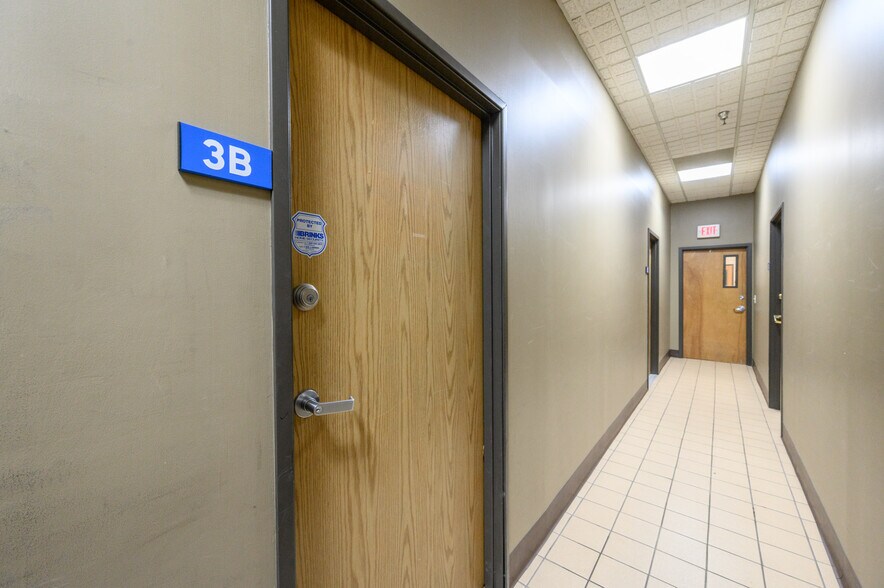 More Photos Of 17-10 River Rd, Fair Lawn Office For Sale