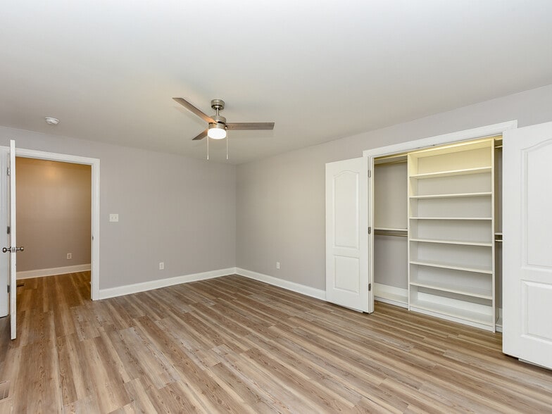 More Photos Of 225 Douglas St, Holly Springs Apartments For Sale