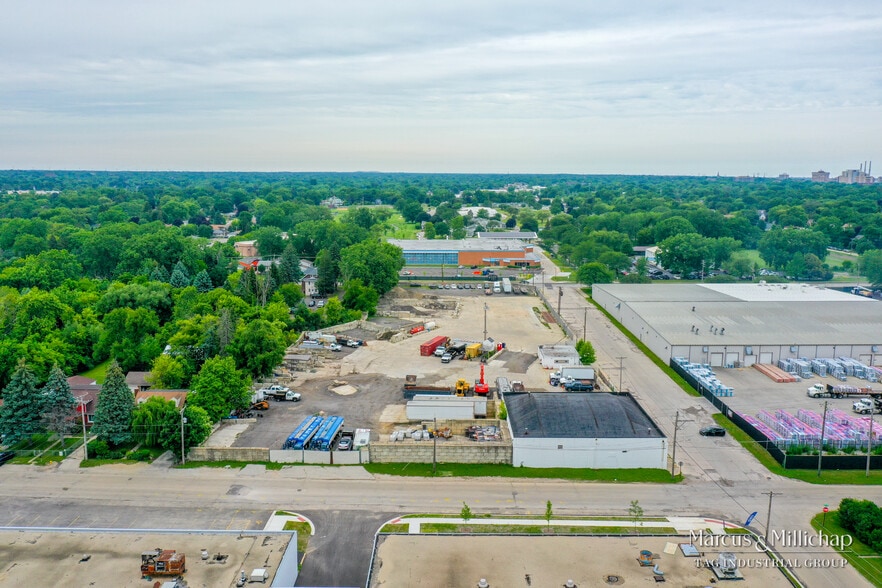 Primary Photo Of 1020 Elizabeth Ave, Waukegan Industrial For Sale