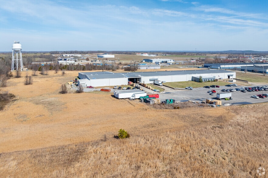 More Photos Of 277 Industrial Dr, Cadiz Manufacturing For Sale