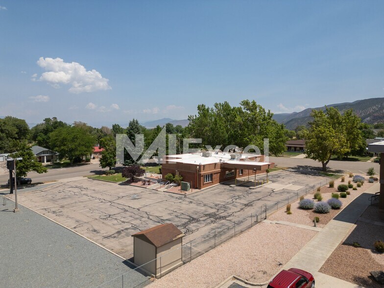 More Photos Of 78 E Center St, Parowan Bank For Lease