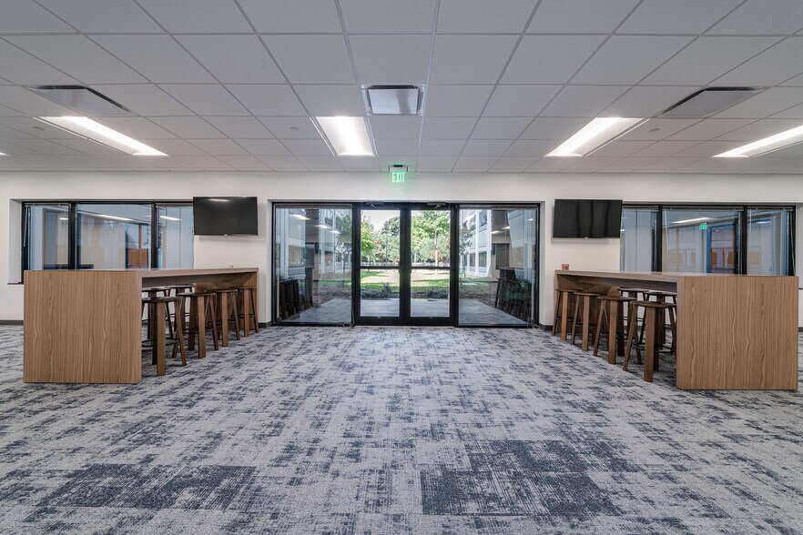 More Photos Of 10777 Clay Rd, Houston Office For Lease