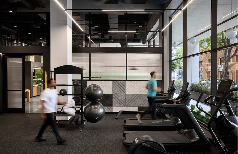 More Photos Of 221 Main St, San Francisco Office For Lease