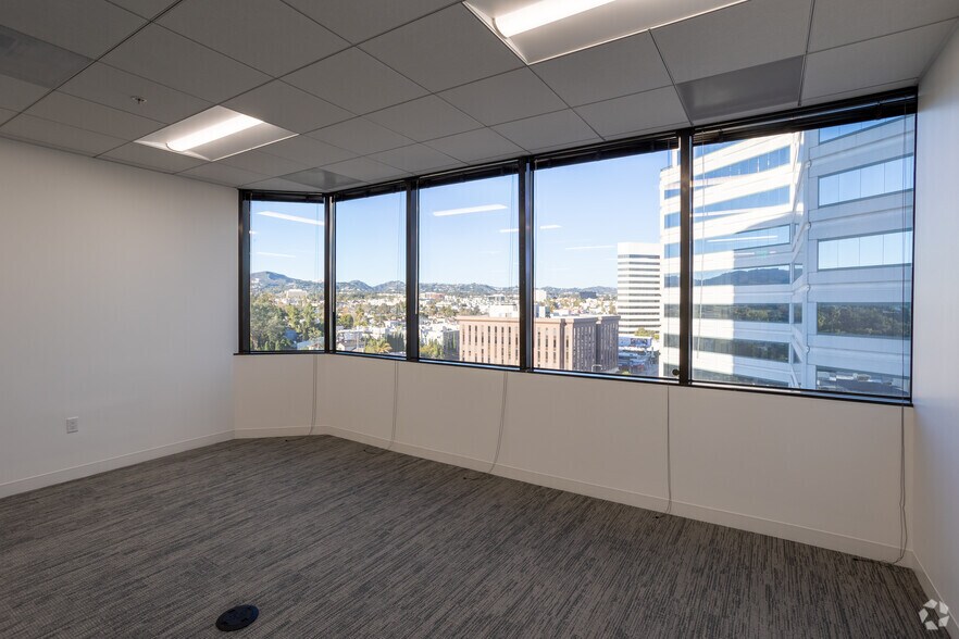 More Photos Of 12424 Wilshire Blvd, Los Angeles Office For Lease