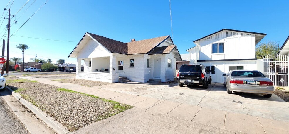 Primary Photo Of 2002 W Jefferson St, Phoenix Apartments For Sale