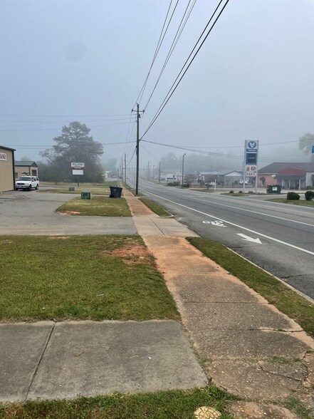 More Photos Of 529 Tripp St, Americus Carwash For Sale
