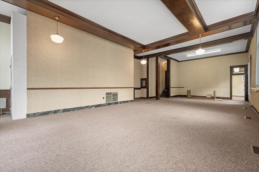 More Photos Of 1017 3rd Ave, New Brighton Office For Sale