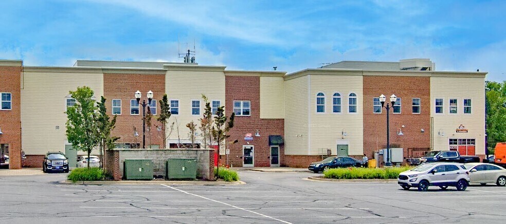 More Photos Of 48992-49078 Pontiac Trail, Wixom Storefront Retail Office For Lease