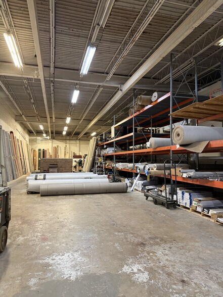 More Photos Of 110 Cushman Ave, West Berlin Showroom For Lease