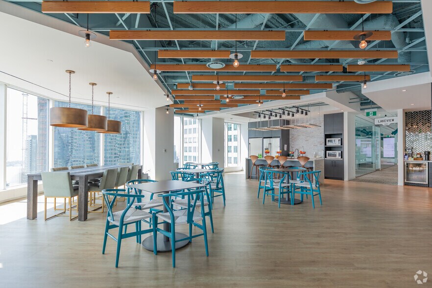 More Photos Of 181 Bay St, Toronto Office For Lease