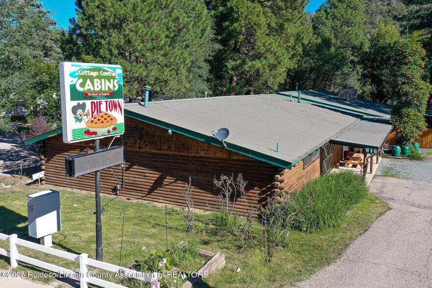 More Photos Of 616 Sudderth Dr, Ruidoso General Retail For Sale