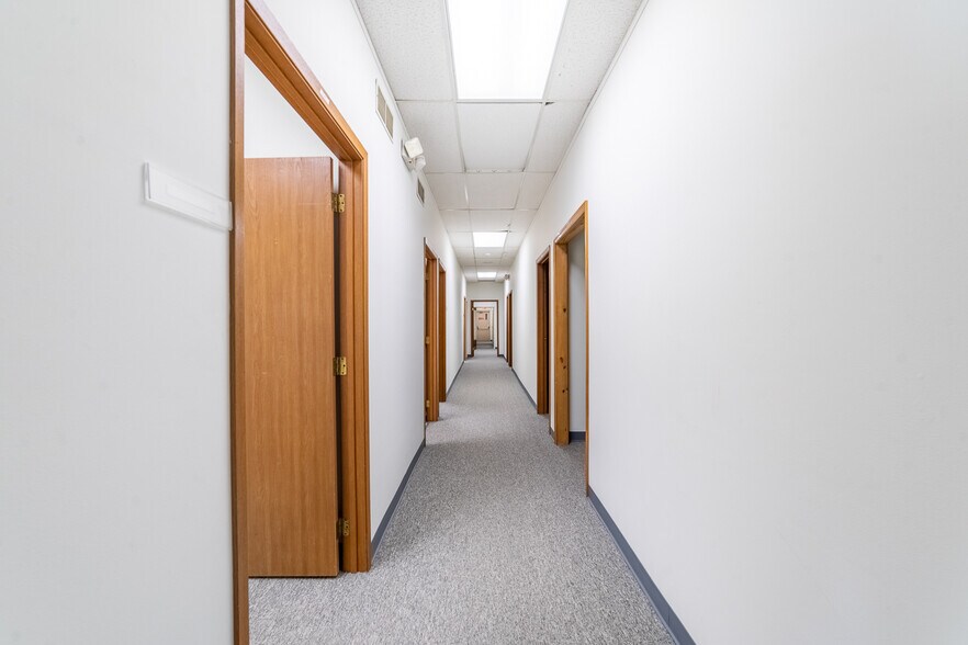 More Photos Of 2794 Indian Ripple Rd, Beavercreek Office For Sale