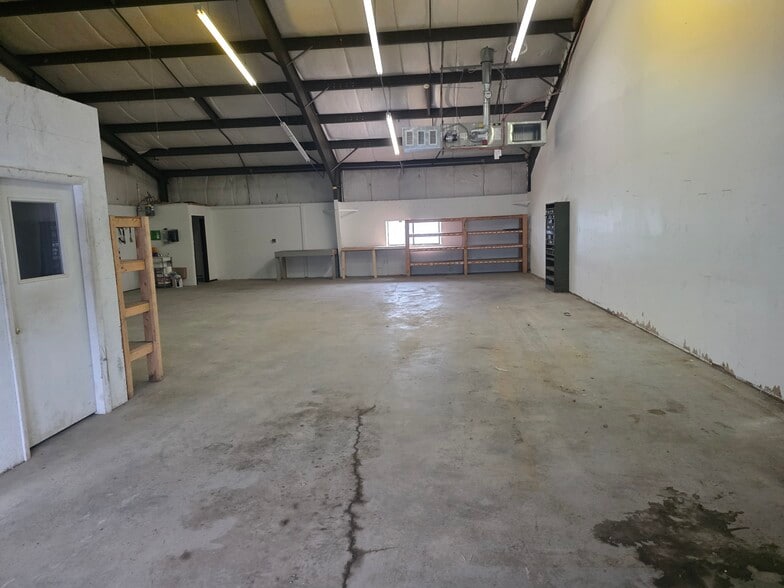 More Photos Of 12 Moran Dr, Rockland Warehouse For Lease