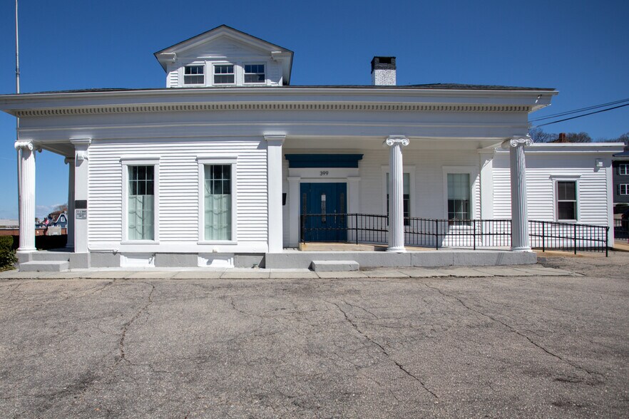 More Photos Of 399 N Main St, Fall River Office Residential For Sale