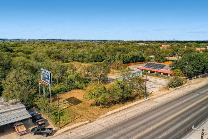 More Photos Of 2037-2041 S WW White Rd, San Antonio Land For Sale