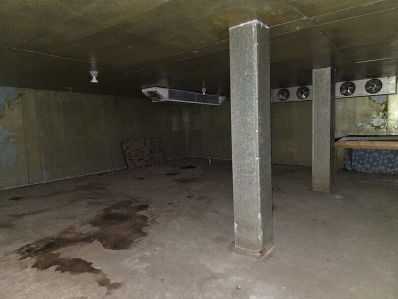More Photos Of 380-382 4th St, Fall River Warehouse For Sale