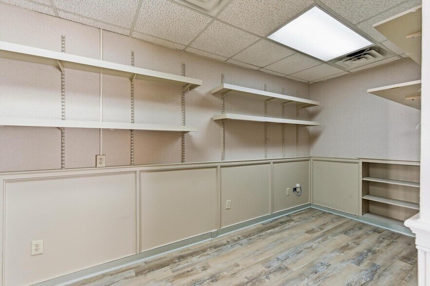 More Photos Of 61 Broad St, Charleston Office Residential For Lease