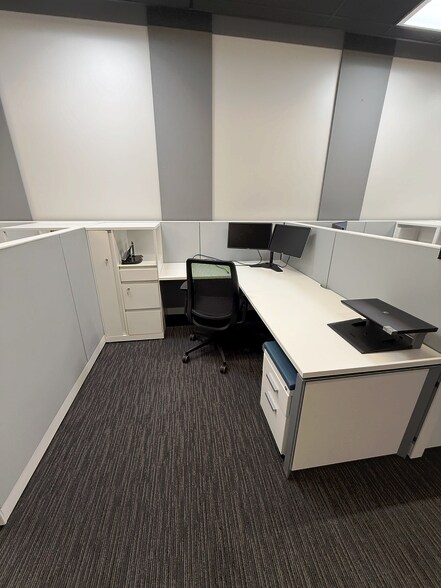 More Photos Of 16-20 S Lewis Ave, Tulsa Office For Lease