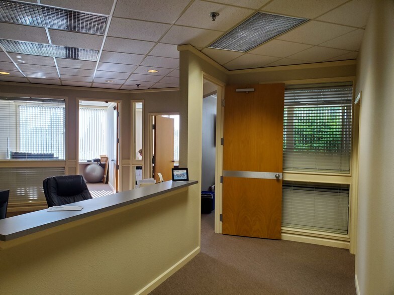 1001 Molalla Ave, Oregon City, OR 97045 Office For Lease